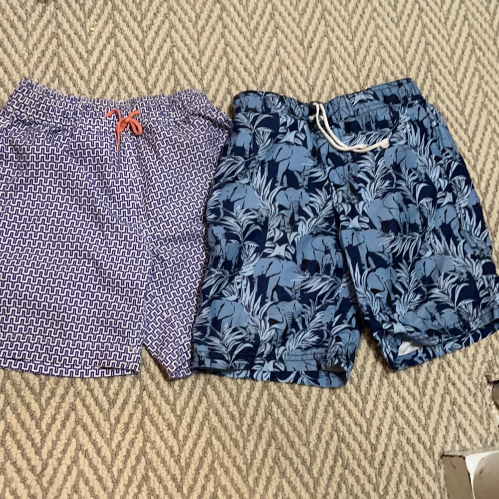 2 boys swim trucks. Size 8 Great condition